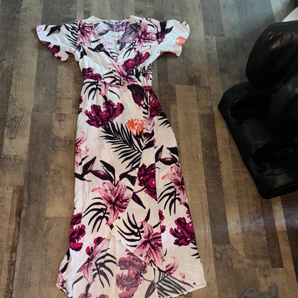 Stunning Charlotte Russe Floral Wrap Maxi Dress - Size L